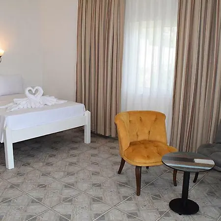 Saranda Teras